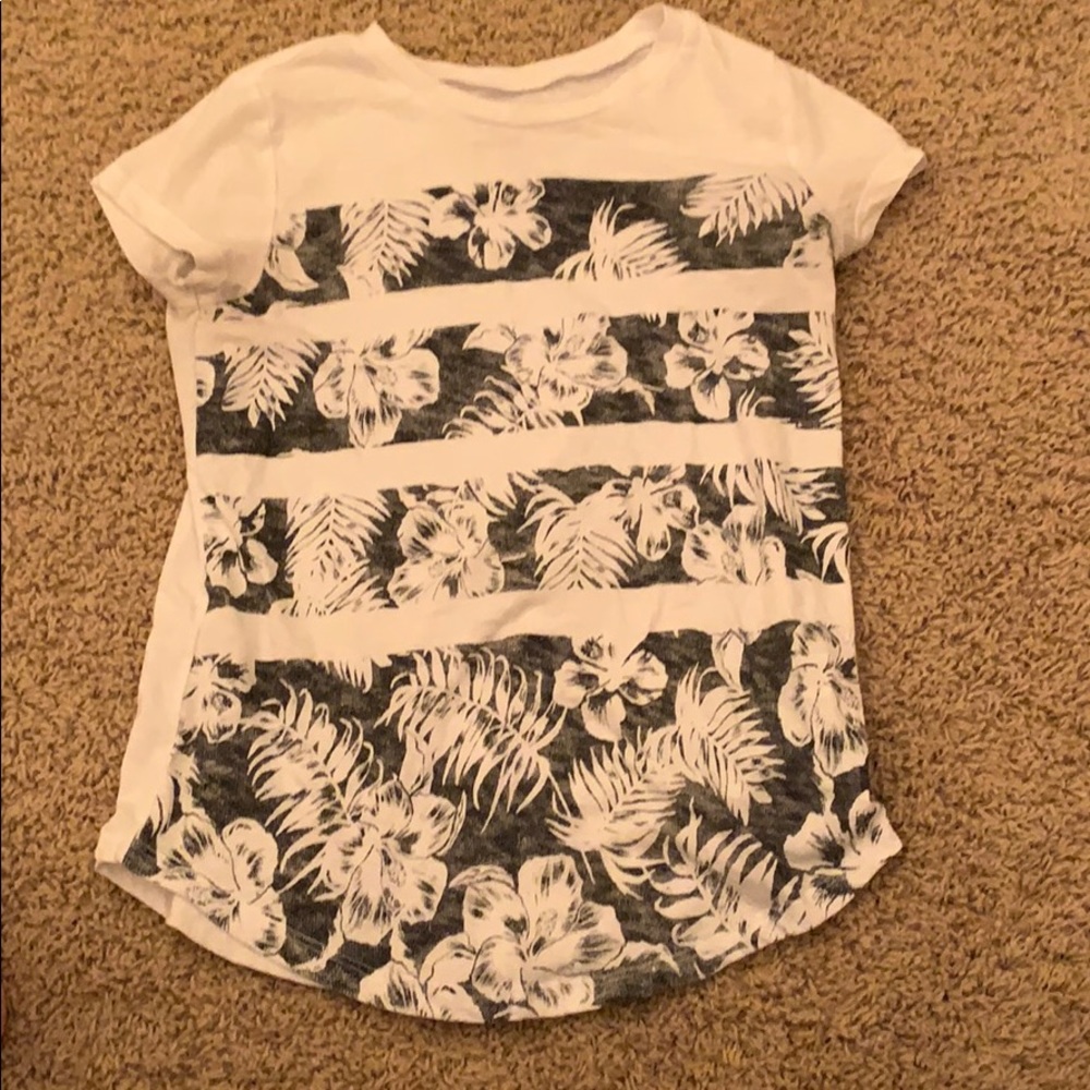 Aeropostale shirt !